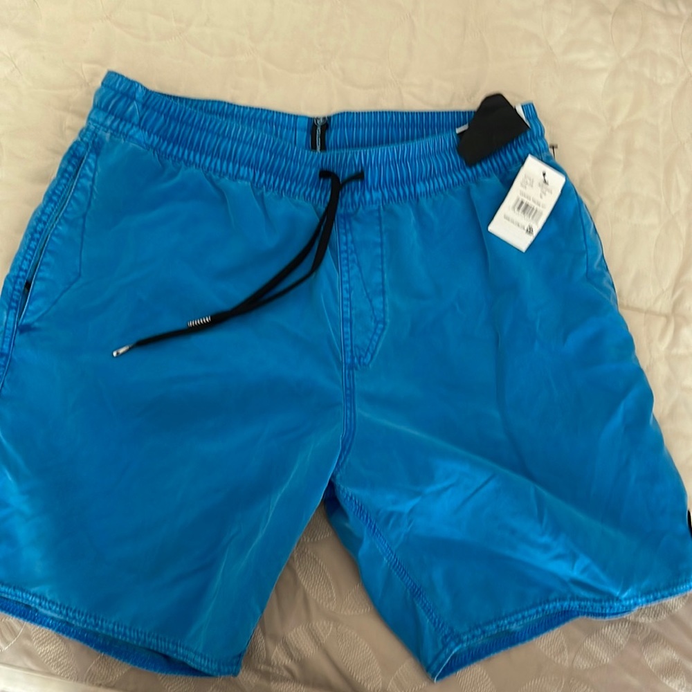 Volcom men shorts